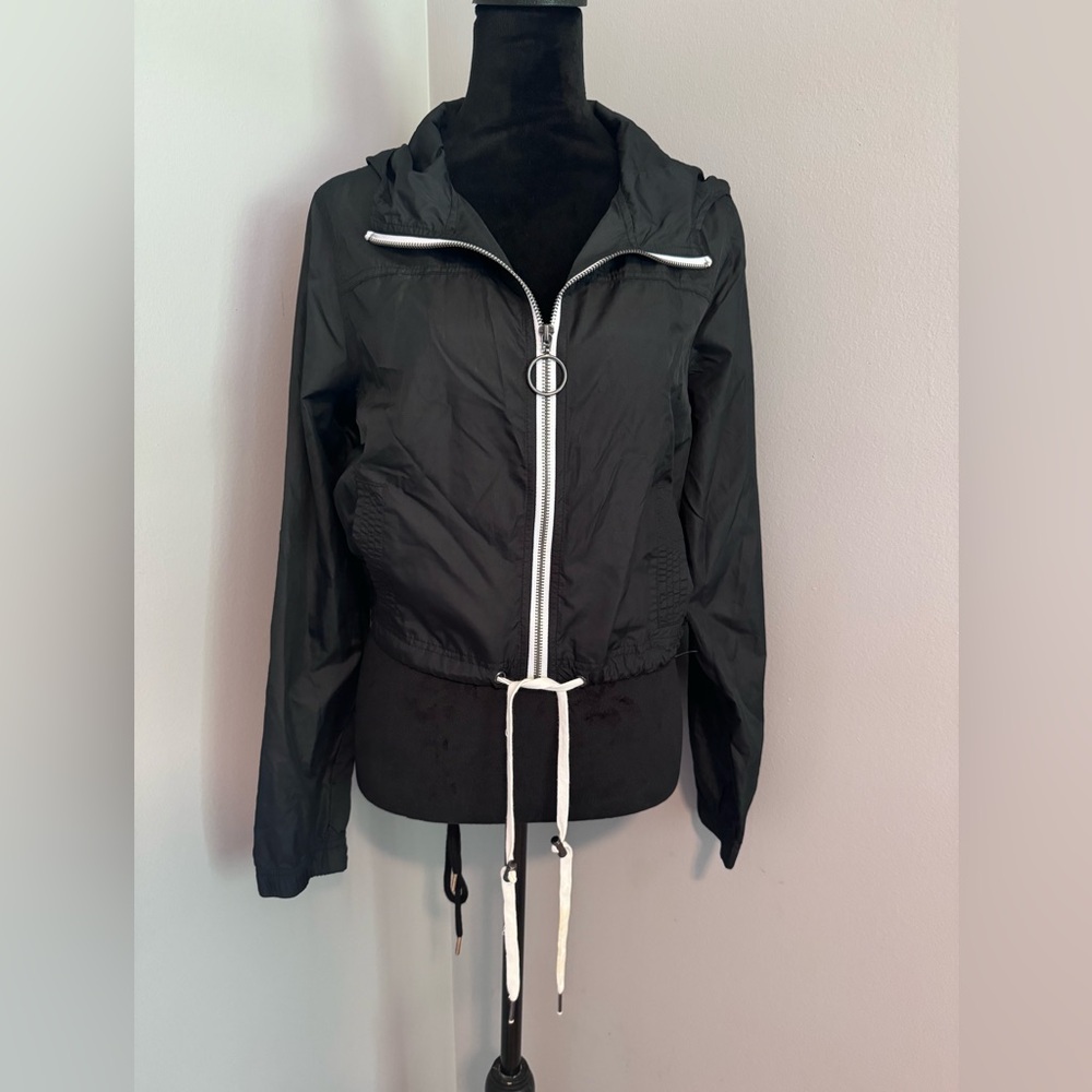 Zine Windbreaker Jacket Size Medium